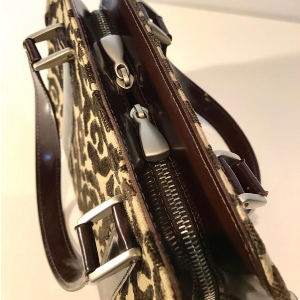 Elaine Turner Leopard Handbag - Picture 5 of 8